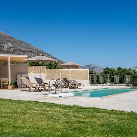 Aloni With 180° Seaview, Private Pool & Bbq, 2km From *