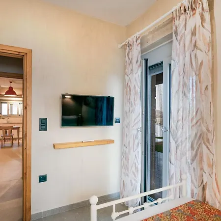 Aloni With 180° Seaview, Private Pool & Bbq, 2km From Villa